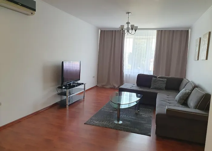 Mitropolit Dosoftei Street Апартаменты