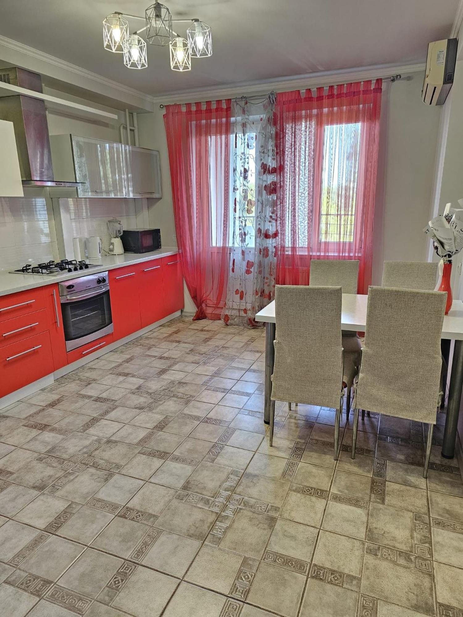Apartment Mitropolit Dosoftei Street *